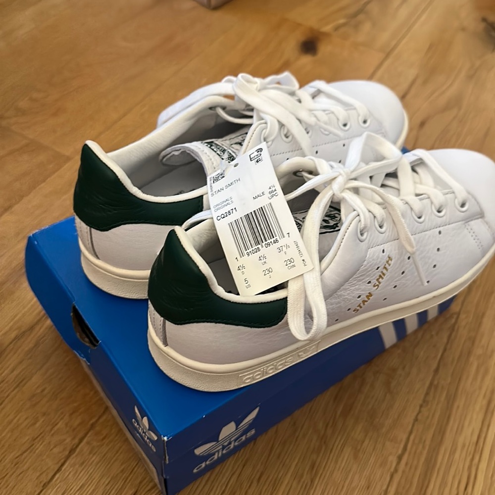 Adidas Stan Smith white and green sneakers